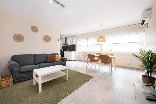 Castelldefels Apartamento | White Sea by Seasidehomes