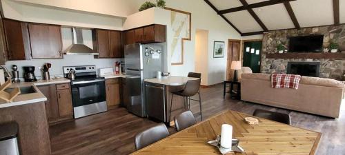 Gardner Casa | White Star Point by Simple Life Rentals