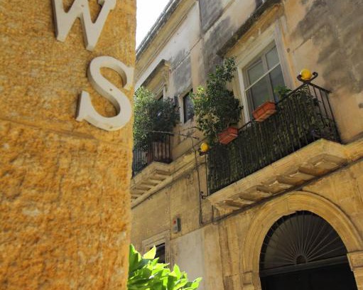 Lecce Historic Center Cama Y Desayuno | White Suite B&B