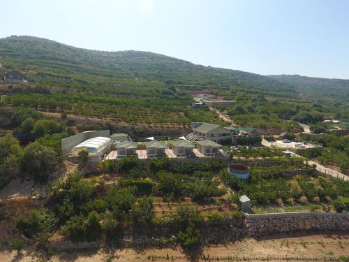 Majdal al-Shams Chalet De Esquí | White Suites