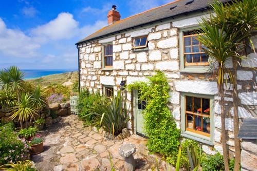 Sennen Cove Casa | Whitebreakers, Cottage, Garden, Sea-views, Amazing Location By Beach