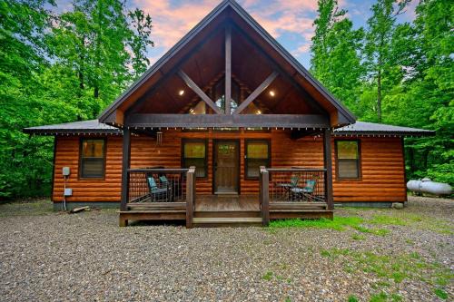 Broken Bow Casa | Whitetail Retreat Cabin for 13