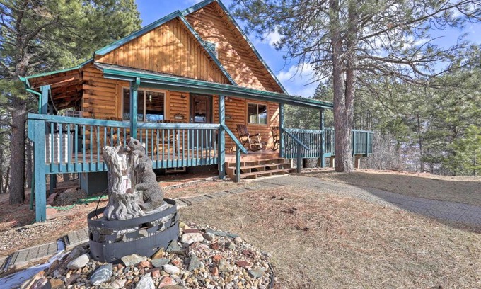 Deadwood Casa | Whitewood Cabin Deck, Gas Grill and Hot Tub!