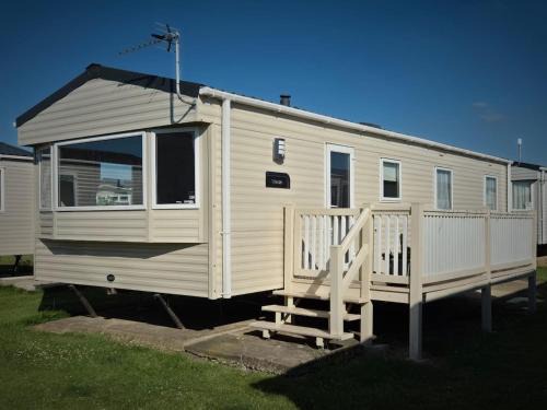 Seasalter Casa | Whitstable Trieste - 3 Bedroom, sleeps 8 Pet friendly, family friendly