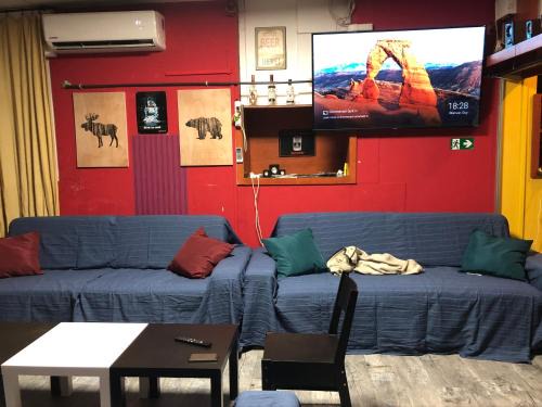 Ferencvaros Apartamento | Whole Basement former Pub2 for stag do, men's cave