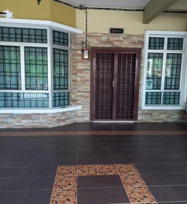 Jasin Casa | Whole Family House for Holiday in Jasin