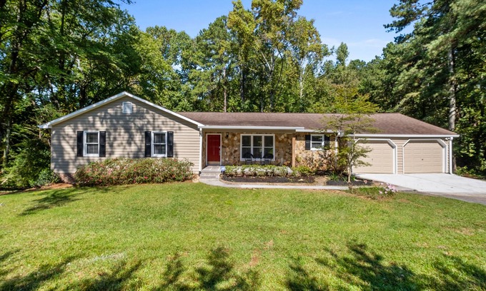 Clarkdale Casa | WHOLE Home with BASEMENT on 3 Acres