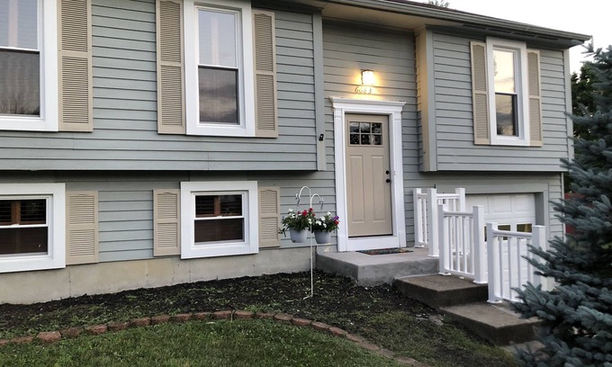 Mason Casa | Whole house getaway! Relax- you’re close to everything!