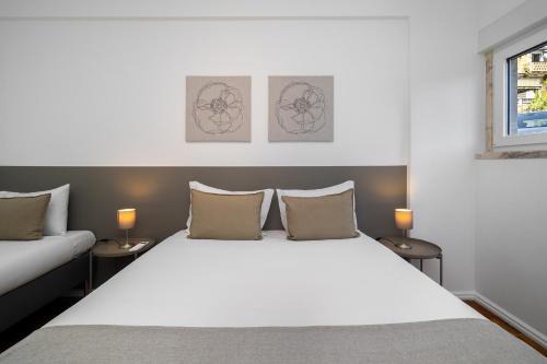 Alges Apartamento | WHome Peaceful Algés Family Home away from City Noise