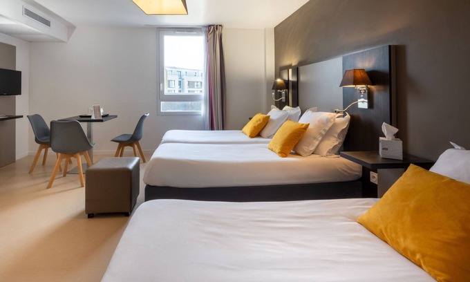 Bourg-l'Eveque Apartamento | Wi-Fi + Cilmatización! Studio proche du Centre