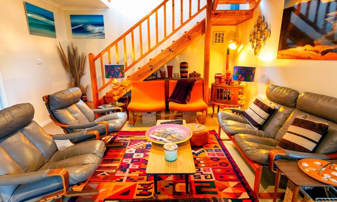 Venus Bay Casa | 🌊 Wi-Fi. Fireplace+Firepit. Linens. Pets OK. 500m to surf.