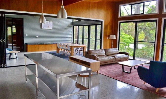 Arakoon Casa | Wi-Fi* Linen Included* Open Plan Living* BBQ* Pet Friendly