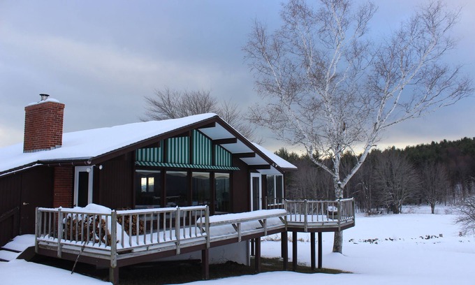 Rockingham Chalet De Esquí | Amplias vistas montaña y el valle, bellos atardeceres, escénico Vermont Sur