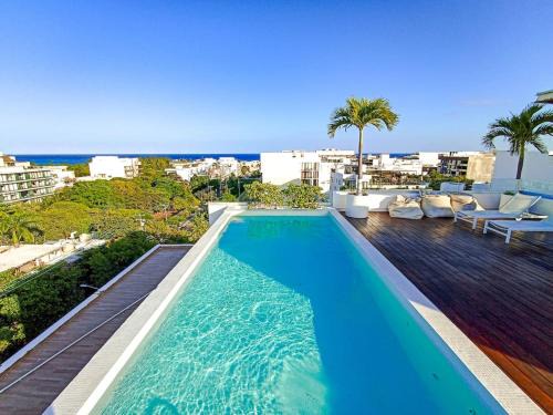 Zazil-ha Apartamento | Wide Studio with Sunny Balcony Pool Gym Steps 2 Beach