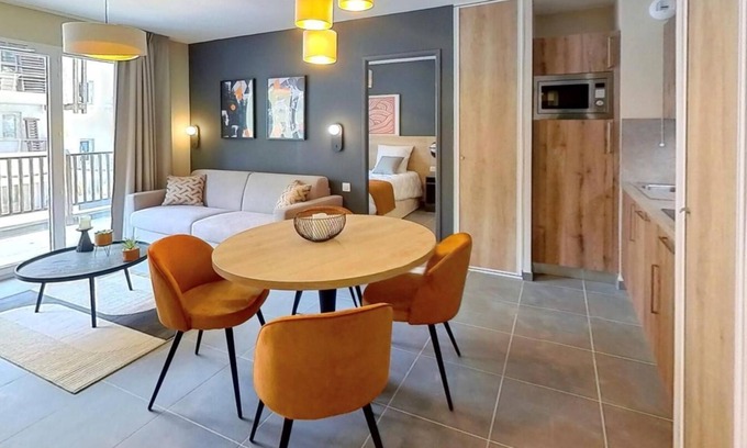 Saint-Etienne-de-Tinee Apartamento | Wifi, 350m del centro estación, piscina, sauna, hammam, parking, tv, local para esquís, 31m², Auron