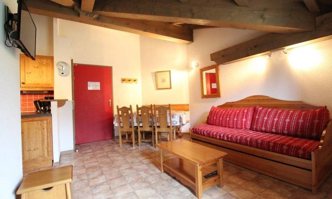 Val Cenis Apartamento | Wifi, 10m from ski slopes, 4th floor, balcony, parking, tv, ski locker, 38m², Val Cenis