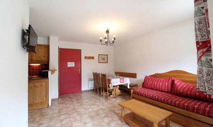 Val Cenis Apartamento | Wifi, 10m from ski slopes, 2nd floor, balcony, parking, tv, ski locker, 40m², Val Cenis