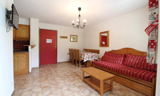 Val Cenis Apartamento | Wifi, 10m from ski slopes, 2nd floor, balcony, parking, tv, ski locker, 40m², Val Cenis