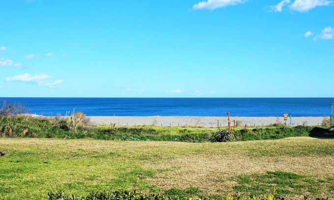 Manilva Apartamento | Wifi gratis, soleado, tranquilo, espacioso, 1BR 1 BA grandes piscinas-Sunny