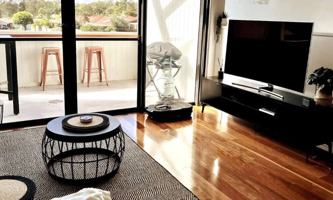 South West Rocks Casa | Wifi, Work Space, Gas Heater, BBQ, Shampoo, conditioner, soap, Air Con,