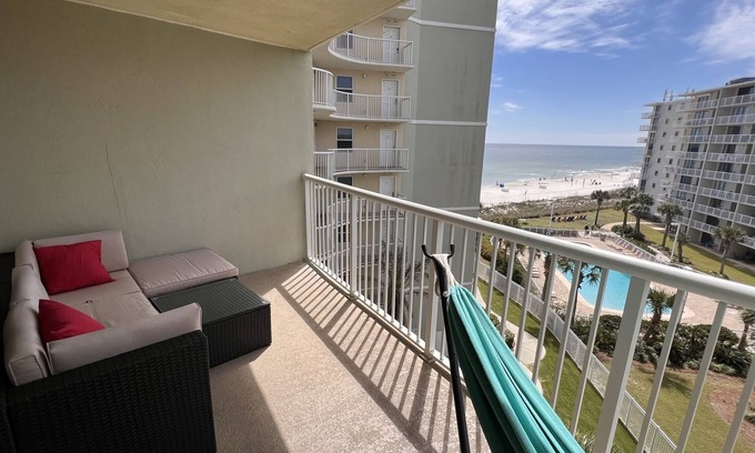 Ono Island Condominio | ¡Otoño está aquí! Ven a jugar en la arena y quédate en el Paraíso.