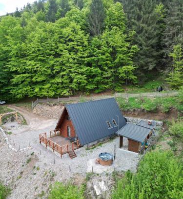 Malaia Casa | Wild Cabin