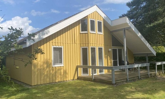 Mirow Casa | Wild Goose 70 - Classic Scandinavian vacation home for up to 6 people