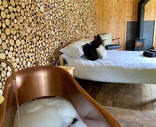 Monmouth Otro | Wild Heart Cabin