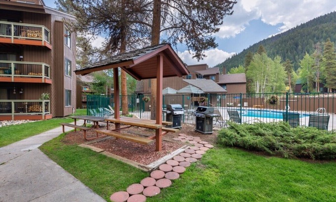 Keystone Complejo | Wild Irishman 2 bed 2 bath Sleeps 9 WIBH