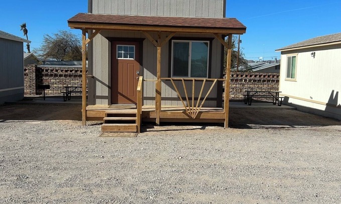 Quartzsite Casa | Wild West Cabin Suite