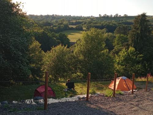 Llandovery Otro | Wildcamping Gilbert Hight