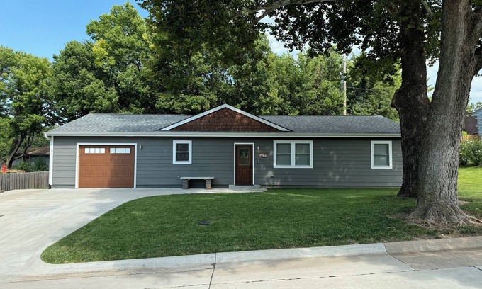 Manhattan Casa | Wildcat Ridge,gorgeous,great location,modern,sleeps 9