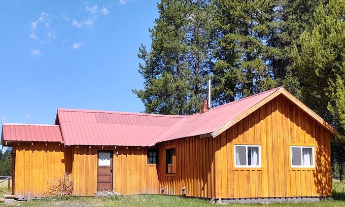Seeley Lake Cabina | Wilderness Cabin - Your Recreation Destination!
