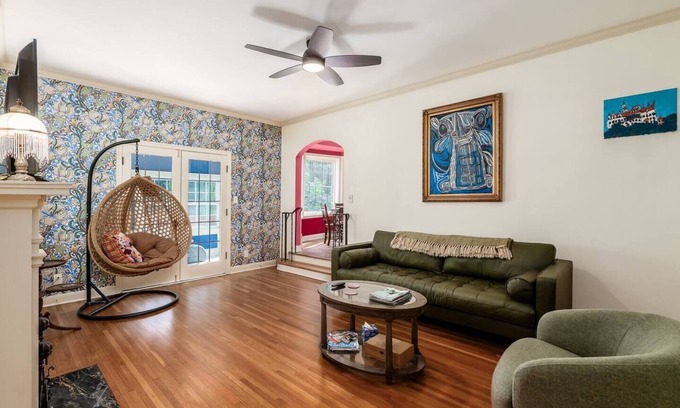 Clintonville Casa | Wildflower Haven Minutes to City