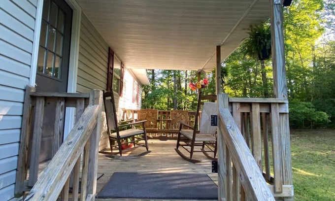 Muddy Pond Cabaña | Wildflower In the Wood: 20 wooded acres to hike