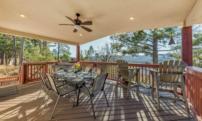 Ruidoso Cabina | Wildlife Watching & Mtn Views: Luxe Ruidoso Escape