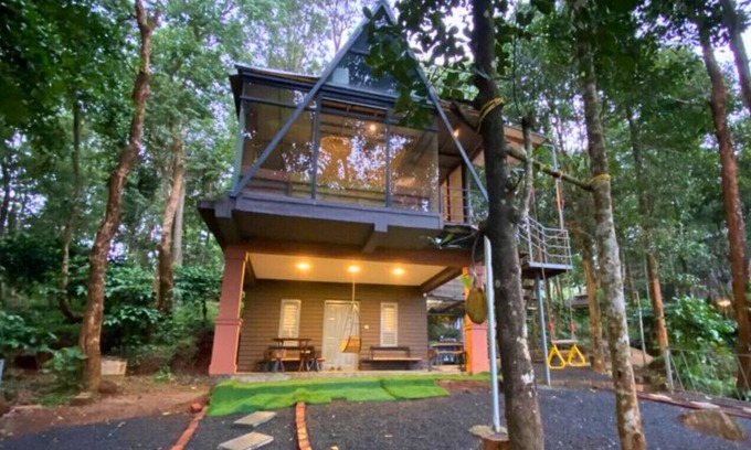 Lakkidi Otro | Wildrootstay Aster Chalet