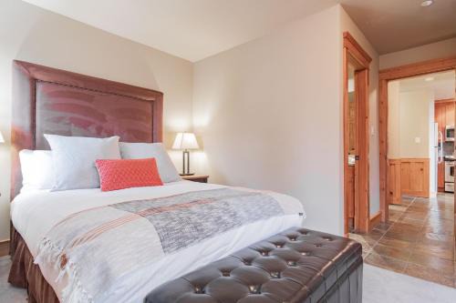 Blackcomb Casa | Wildwood Lodge by Outpost Whistler