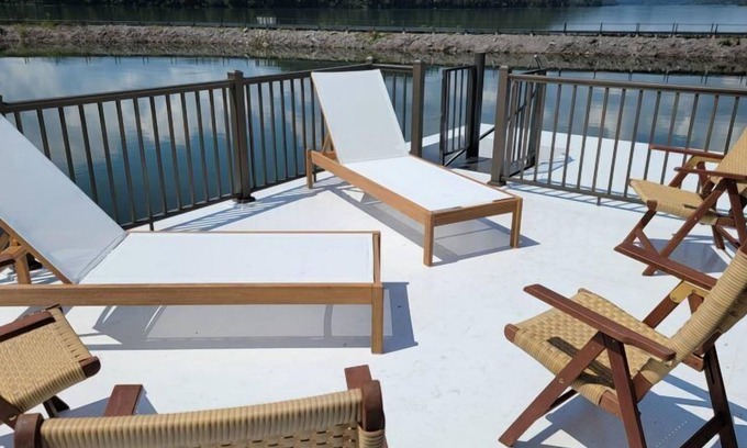 Granville Hotel | Wildwood Resort & Marina