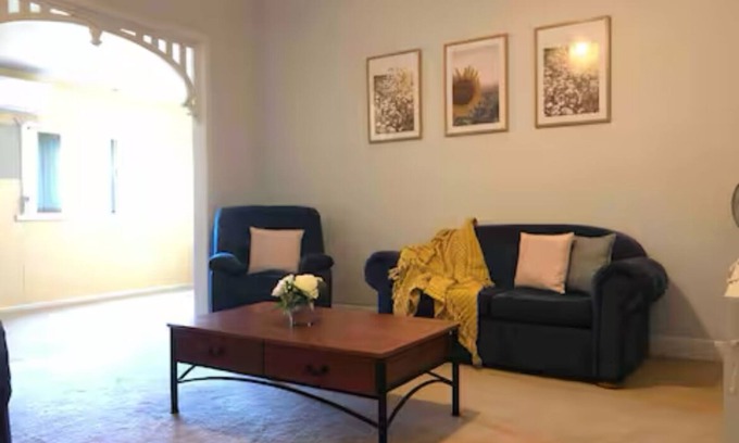 Canowindra Otro | Wilgaroo Cottage