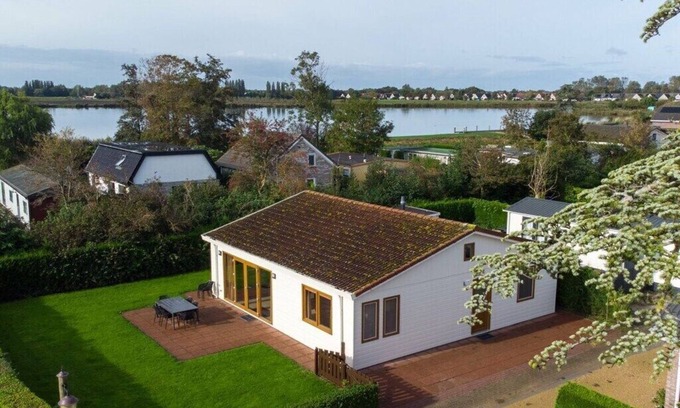 Onderdijk Chalet De Esquí | Wilgenroos Vakantiepark De Groote Vliet