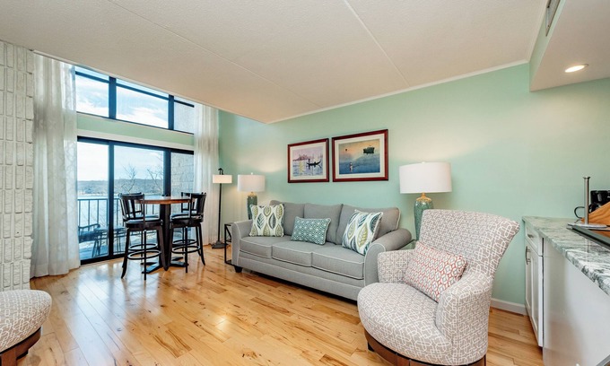 Mountainside Condominio | Will O' The Wisp 501F: Lakefront 3 Level Condo with 3 Bedrooms, 2 Baths!
