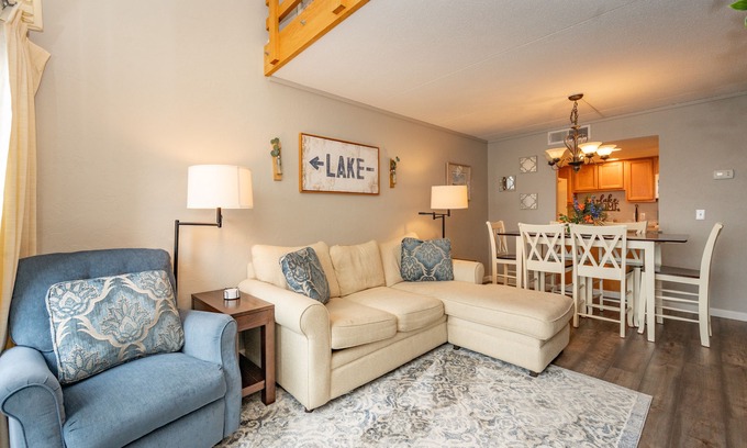 Mountainside Condominio | Will O' The Wisp 505F: Lakefront 3 Level Condo with 3 Bedrooms, 2 Baths