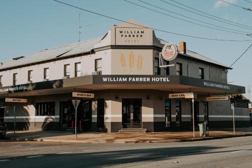 Wagga Wagga Hotel | William Farrer Hotel