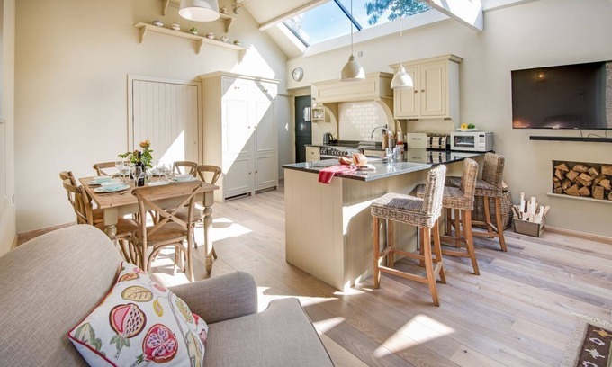 Slaggyford Cabaña | WILLIAMSTON COWSHED - a holiday home that sleeps 6 guests in 3 bedrooms