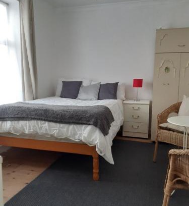 Walsall Casa | Willodean