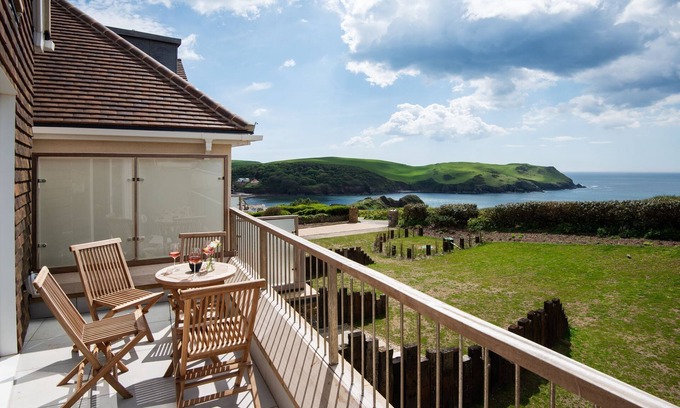Hope-Cove Apartamento | Willow Cove - a luxury self-catering apartment footsteps from the beach