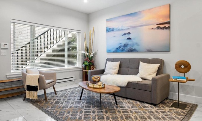 Willoughby Casa | Willow Suite