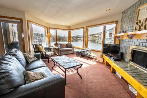 Lakeside Village Apartamento | Willows 1713
