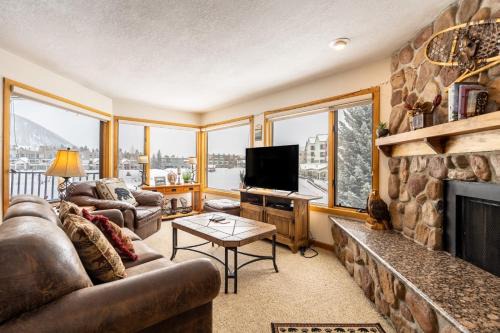 Lakeside Village Apartamento | Willows 1714